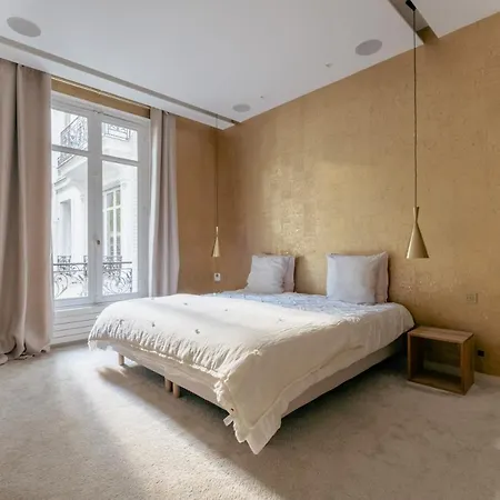 Veeve - Enlightened Luxe Paříž